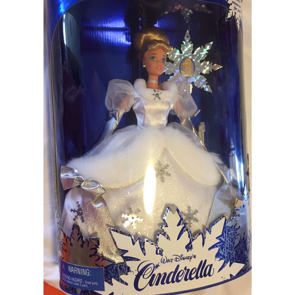 1996 Walt Disney Cinderella Barbie Special Edition First in Series 16090